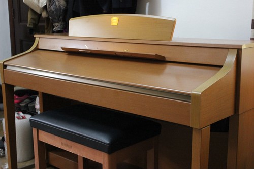 Yamaha clp 370 - yamaha, wood